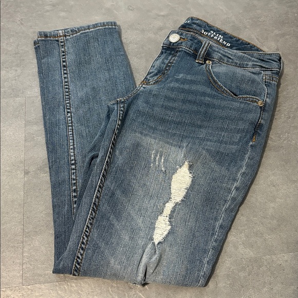 The Limited • Slim Boyfriend Denim - Picture 3 of 9